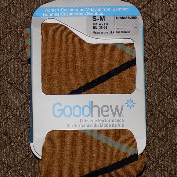 Goodhew / Sockwell Cashmerino Enwraptured over calf socks in Ochre - Picture 2 of 9